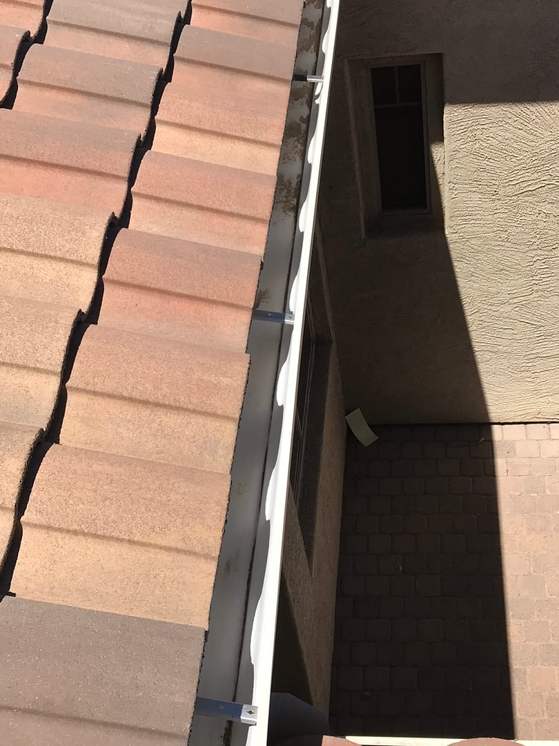 Clean Gutters